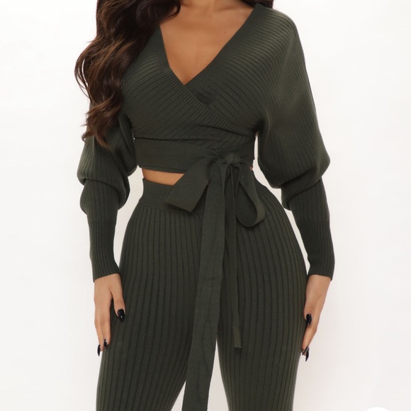 Sweater Legging & Top Set - Picture 2 of 4